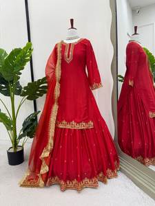 Costume Sharara brodé rouge pour femme, tenue de fête traditionnelle indienne avec dupatta et dentelle dorée - Product Image 2