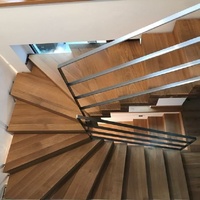 Escalier en colimaçon flottant incurvé moderne Anewson, personnalisé, en bois massif et métal, pour usage intérieur en villa - Design écologique