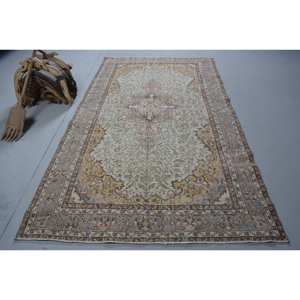 Tapis Turc Vintage Beige Marron 5.4 X 9.5ft Laine Tissage Plat avec Motif Patchwork pour Décorations de Salon - Product Image 1