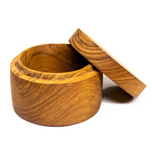 Boîte de rangement en bois avec couvercle idéale pour la maison et la cuisine - Product Image 1