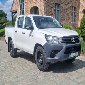 Toyota Hilux Super propre, sans accident, toutes options, pick-up d'occasion en bon état, livraison rapide, conduite à gauche ou à droite, vente - Product Image 2