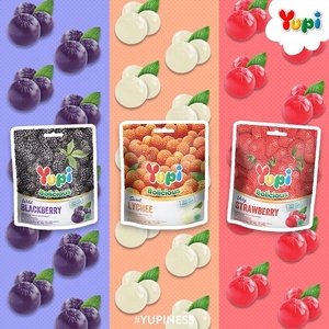 Permen Yupi Lychee Strawberry Blackberry Gummy Candy Rasa Buah Manis Bersertifikat MUI-HALAL Kemasan Berwarna-warni