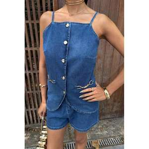 Conjunto de Top Corto y Pantalones Cortos Vaqueros con Botones y Accesorios Dorados 10173 con Elementos de Moda - Product Image 6