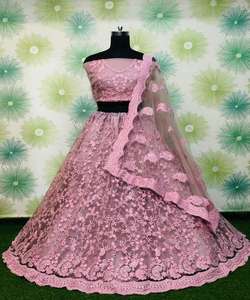 Lourd dernier Bollywood Lahenga Choli couleur jaune travail de broderie en soie Lahenga Choli avec soie Dupatta et meilleur prix Alphanumero Shalwar Kameez - Product Image 5