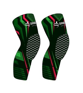 Genouillères de lutte respirantes à élasticité réglable, imprimées par sublimation, design personnalisé, haute qualité, toutes couleurs, best-seller - Product Image 6