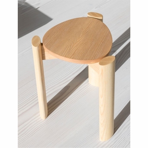 Finition naturelle en bois massif fabriqué en bois Décoration intérieure de luxe Qualité supérieure Design moderne Table basse en bois pour le salon - Product Image 1