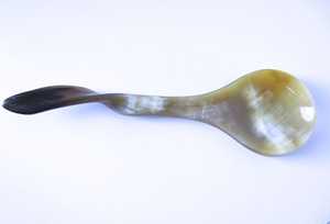 ช้อนทำจากเขาควายธรรมชาติ เป็นมิตรกับสิ่งแวดล้อม ทนทาน ใช้สำหรับรับประทานอาหาร งานแฮนด์เมดจาก M.A CRAFTS INDIA สไตล์คลาสสิก เหมาะสำหรับใช้ในโรงแรมและที่บ้าน - Product Image 4