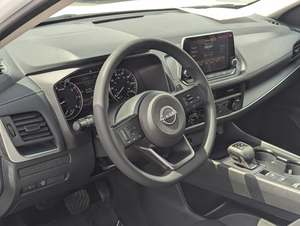 Bastante usado 2024 Nissan Rogue S FWD - Product Image 3