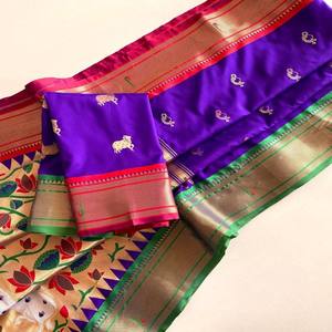 VASTRA COTTAGE Elegante Sari de Seda Paithani Pichwai con Motivos Nath, Pallu Pichwai Rico con Blusa de Brocado para Vestimenta Festiva - Product Image 6