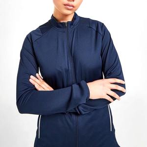 Costume de jogging décontracté avec logo de broderie en strass diamant Xs ensemble de 2 pièces avec poches survêtement de velours pour femmes - Product Image 5