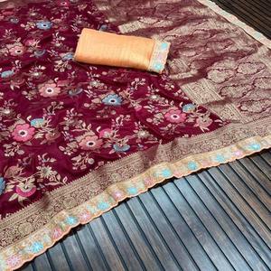 Bolso de mano de metal de lujo exportador indio para cócteles y ocasiones nupciales Uso disponible a precio de fábrica de La India - Product Image 3