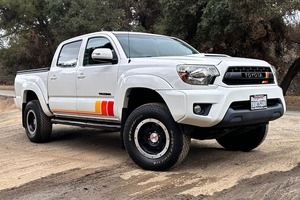 TRD Pro Double Cab 4x4 usado en buen estado - Product Image 5