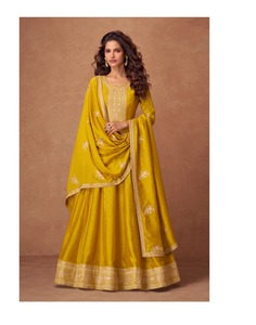 ชุดยาวสไตล์ anarkali ปักด้วยผ้าไหมพรีเมี่ยมพร้อมชุด dupatta งานเลี้ยงต้อนรับที่สวยงาม - Product Image 6