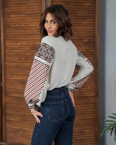 Ucrania Beige Mujer Blusa Lino Vishivanka Blusa bordada hecha a mano Regalo ucraniano Hecho en Ucrania Ropa tradicional - Product Image 2