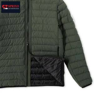 Veste longue et légère pour hommes personnalisable OEM 68% coton biologique 32% nylon recyclé vert capuche imperméable hiver - Product Image 4