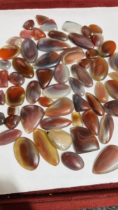 Cabujones de ágata Montana roja a granel de grado AAA, suministro de joyería de piedras preciosas naturales al por mayor para hacer joyería fina - Product Image 2