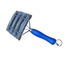 Cepillo de aseo para caballos para un cuidado efectivo del cabello que incluye herramientas de aseo e instrumentos veterinarios - Product Image 1