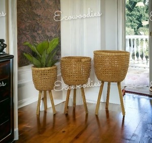 Ensemble de support de panier à plantes en bois naturel et en osier Pots de fleurs et support de jardinière en rotin et bambou avec support de jambe pour plantes de jardin - Product Image 6