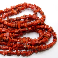 Pierres précieuses naturelles de corail rouge italien perles de copeaux lisses non coupés taille libre 14 'pouces de longueur perles de pierre de corail italien méditerranéen