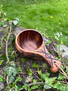 Mug Kuksa en bois artisanal de qualité supérieure pour les amateurs de voyage, de camping et de bushcraft, style nordique authentique, mug Kuksa en bois pour le thé - Product Image 5