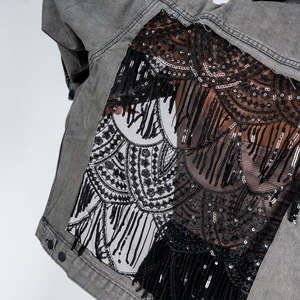 Chaqueta vaquera de estilo informal para mujer con patrón de encaje de primavera sexy Chaqueta rellena de algodón Diseño de encaje de costura para mujer Tamaños estándar - Product Image 2