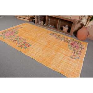 Alfombra turca vintage de 5,6x9,4 pies, diseño de retazos amarillos, material de lana con respaldo de látex para sala de estar o pasillo para adolescentes - Product Image 3