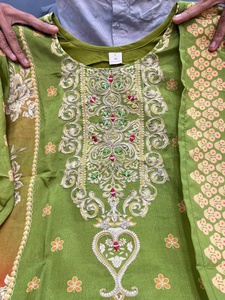 ชุดคุर्ติพร้อมกางเกงและผ้าคลุมไหล่ ผ้าลูกไม้ชิโนนคุณภาพพรีเมียม พร้อมงานปักและงานฝีมือประณีต ระบายอากาศได้ดี เหมาะสำหรับทุกฤดูกาล ให้ลุคหรูหรา - Product Image 4