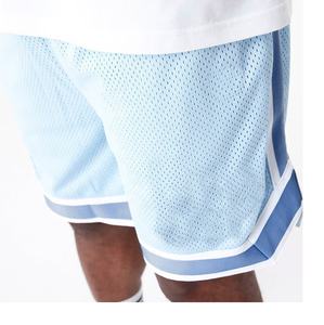 Pantalones Cortos Deportivos de Malla de Doble Capa con Logotipo Personalizado, de Alta Calidad, Secado Rápido, Transpirables, Talla Grande para Hombre - Product Image 3