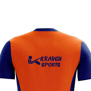 เสื้อฟุตบอลพิมพ์ลายแบบซับลิเมชั่น คุณภาพดี ผลิตจากโรงงาน ได้รับความนิยมสูง สำหรับผู้ชายและผู้หญิง สวมใส่ได้ทันสมัย - Product Image 5