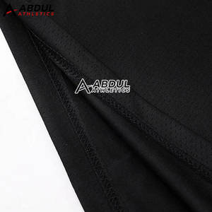 Uniforme de Baloncesto Masculino de Alta Calidad con Opción de Impresión de Logotipo, Nombre y Número Personalizados - Product Image 5