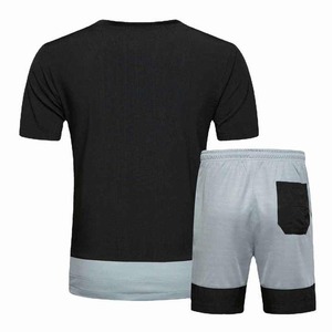 Ensemble T-shirt et short 100 % coton épais pour homme, style streetwear, deux pièces, impression sérigraphiée en usine - Product Image 3