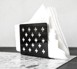 Soporte de tejido de metal de estilo rústico con trabajo artesanal adecuado para interiores temáticos de madera y estilo de decoración - Product Image 3