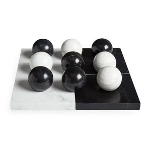 Juego de Mesa de Estrategia de Mármol Moderno al por Mayor |   Juego de Tres en Raya de Lujo Hecho a Mano en Dos Tonos Blanco y Negro, Ecológico y Personalizable - Product Image 1