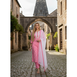 Conjunto de Kurta Tradicional India para Niñas con Estampado Paisley Rosa y Dupatta Blanca, Traje Bordado de Algodón y Seda para Fiestas - Product Image 1