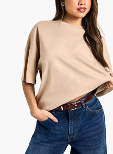 T-shirt surdimensionné à épaules tombantes pour femmes sur mesure Sérigraphie à motifs 3D de style vintage respectueux de l'environnement - Product Image 4