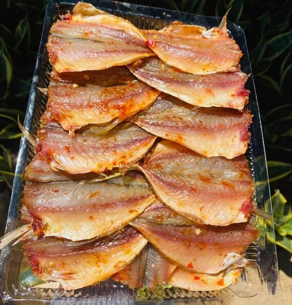 100% naturale essiccato di alta qualità secco salato striscia di pesce giallo cibo selvatico catturato 100% naturale pesce essiccato dal Vietnam