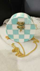 กระเป๋าคลัทช์เรซินสำหรับผู้หญิงกระเป๋าใส่มือเรซินสำหรับงานปาร์ตี้ดูสวยงามดีไซน์ยอดเยี่ยม - Product Image 2