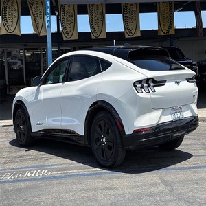 Ford Mustang Mach-E Coupé Électrique 2023, 4 Places, Phares à LED, Transmission Automatique - Product Image 3