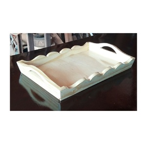 Hermosa bandeja de madera para uso doméstico, para servir comida hecha a mano, decoración u organizar artículos pequeños en cualquier habitación con facilidad - Product Image 2