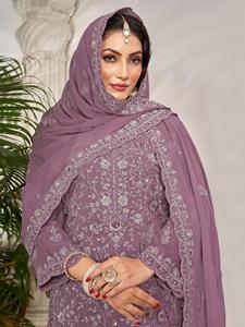 Conjunto de pantalón Pure Georgette con nuevos y elegantes Sikwans Work, traje de diseñador elegante, perfecto para fiestas y bodas - Product Image 3