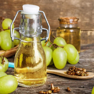 Etiqueta privada Aceite de semilla de uva Suero facial Hidratación profunda Producto para el cuidado de la piel antienvejecimiento que calma y reduce el enrojecimiento - Product Image 4