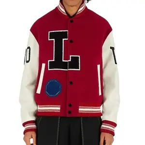 Veste universitaire en cuir véritable letterman de laine pour hommes personnalisée, noire avec patchs et étiquettes de logos brodés de couleur rouge, veste pour hommes