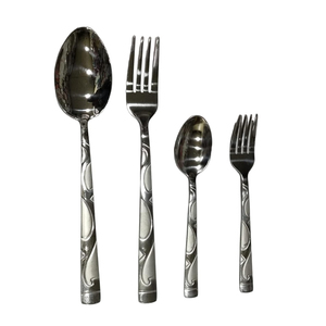 Fabricant Vente en gros Couverts en acier inoxydable Vaisselle épaisse simple et lourde Cuillère et fourchette en argent Couteau pour restaurant - Product Image 1