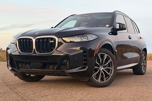BMW X5 M60i 2024, Bajo Kilometraje, Caja de Cambios Automática, Dirección Suave, Gasolina/Eléctrico - Product Image 3