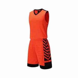 Ensemble de maillots de basket-ball par sublimation en polyester 100% personnalisé de haute qualité - Product Image 3