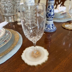 Plateau de luxe en résine bleu blanc et or en forme de pétale Plateau décoratif unique pour cadeau de mariage et style de table de l'Inde - Product Image 4