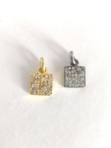 Charm Cuadrado de Plata de Ley 925 Chapado en Oro Vintage con Diamantes Pavé de 9x9 mm, Talla Unisex - Product Image 3