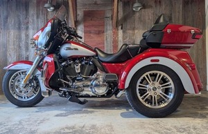 มอเตอร์ไซค์ทัวร์ริ่ง Classic Ready to Ride 2019 Glide Ultra Trike พร้อมรับประกัน 2 ปี ขาย - Product Image 5