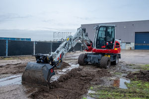 Mini-excavatrice Takeuchi TB370W de haute qualité, prix d'usine, excavatrice sur roues pour projets routiers et urbains avec la meilleure offre de réduction - Product Image 6