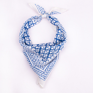 Bandana en coton de qualité supérieure à motif floral, léger, écologique, respirant, à nouer, en tissu doux imprimé au bloc, lavable, toutes tailles - Product Image 1